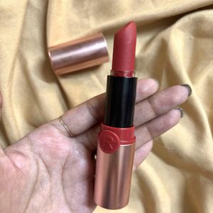 Makeup Revolution Matte Lipstick