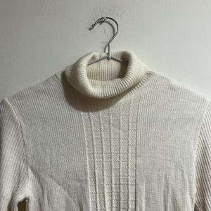 Off White Inner Turtle Neck