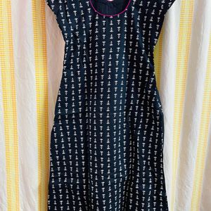 Black kurti with pink Dupatta