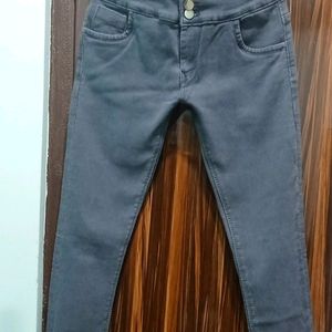 Women's Mid Rise Skinny Fit Jeans