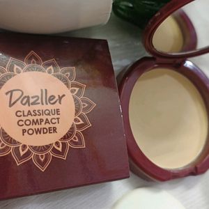 ✨✨Dazller Compact Powder ✨✨