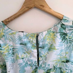 Floral Sleeveless Crop Top