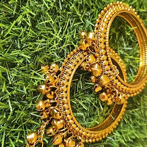 2.6 Golden Coloured Bangles