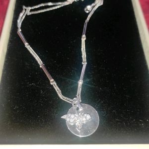 Silver chain With Pendant