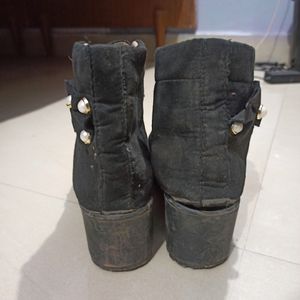 Black Boots For Women.