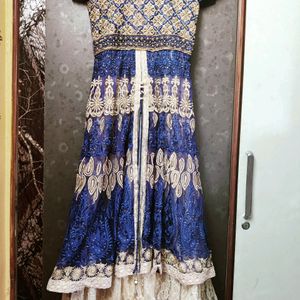 Fashionable Ethnic Wears For Women