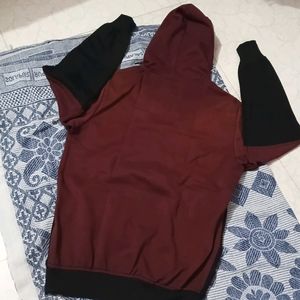 Hoodies Good Condition Last Praise 250 Rs