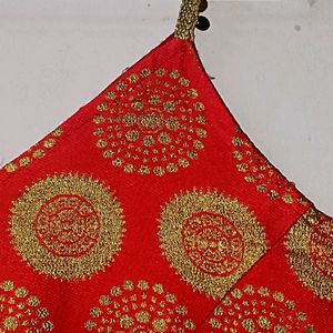 📢SALE 💰🛒 RED KURTI with GOLDEN THREAD WORK