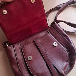 ❤️Branded Cute Wine Colour Sling Bag,❤️