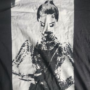 Selena Gomez H&M Tshirt