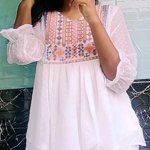 Fit & Flare White Georgette Embroidery Tunic