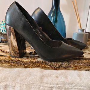 Carlton London Block Heels