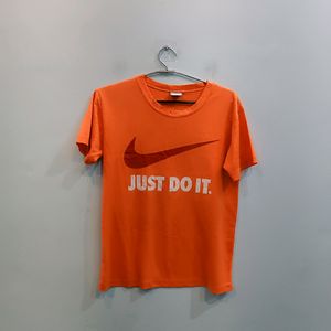 🇨🇦 Nike Imported Tshirt