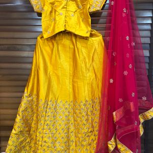 Silk Lehnga And Blouse With Net Dupatta