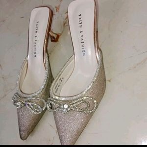 Bow Silver Heels