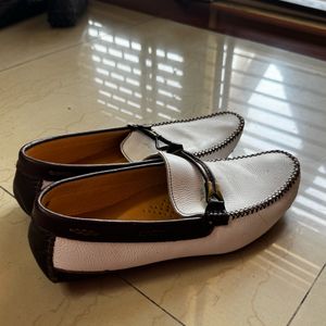 Unbranded shoes (Hermes)