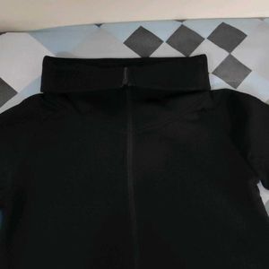 Multistyling Collar HRX Black Jacket