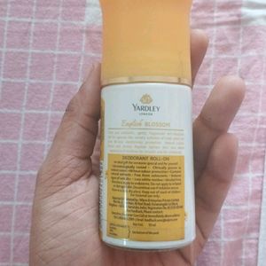 Yardley London English Blossom Deodorant Roll-On ✨