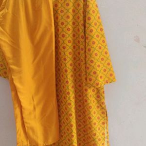 Yellow Kurta Set With Floral Print