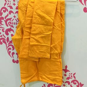 Kurta Set With Churidar Pajama