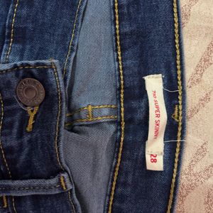 Levis Women Skinny Mid Rise Jeans