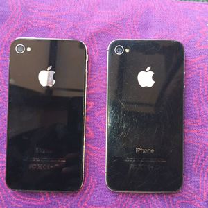 Two Apple Iphone 4s