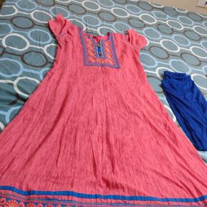 Pink Kurta Set With Leggings