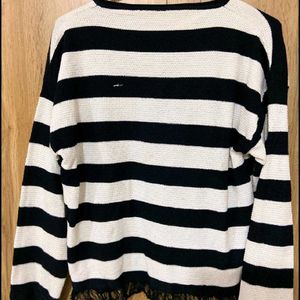 Black and White Combo Mixture Sweater Top