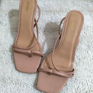 Nude Pink Square Toe Kitten Heel👠