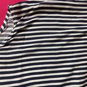 H&M White and Dark Blue Stripes Crop Top