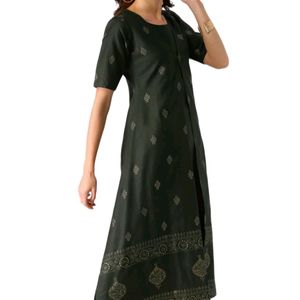 Libas Sleeveless Kurta With Shrug For Women