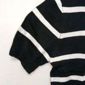 Trendy New Black And White Stripe Top For Women