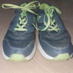 Running shoes