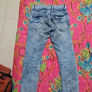 I Am Selling A Denim Jeans