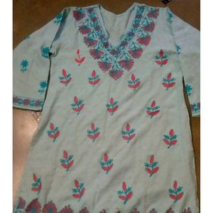 Lackhnowi Kurta