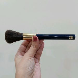 Flawless Face Make Up Brush