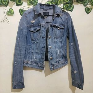 Blue Denim Jacket . Great Choice For Winters.