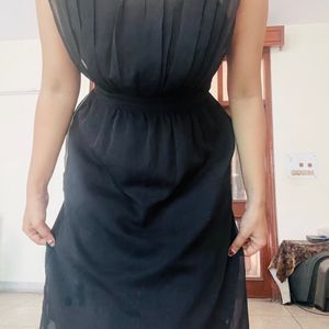 109•F Cute Black Dress