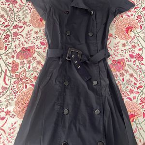 Globus/F21 Black Casual/formal Belted Dress