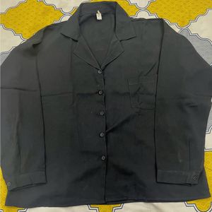 black oversize shirt