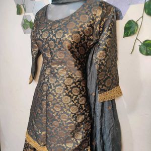 Classic Banarasi Gharara Suit