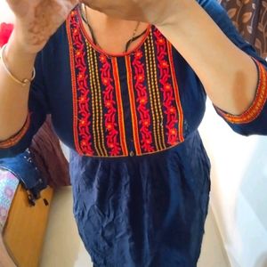 Nayra Kut Kurti