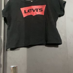 Levi’s Black Crop Top