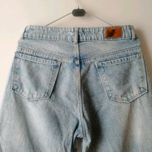 Women's Straight Fit Jeans