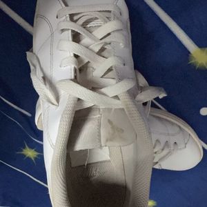 White NIKE Original Sneakers