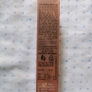 Laxme 9 to 5 foundation- Neutral Medium N220