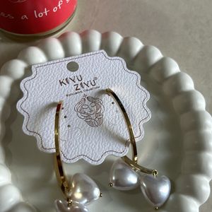 Anti-tarnish pearl earrings