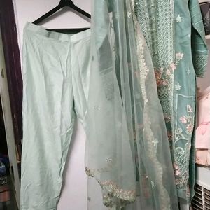 Pakistani Readymade Kurti Set