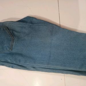 Levis Skinny Jeans..Size 26