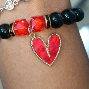 🎁❤Bracelet 📿⚫🔴